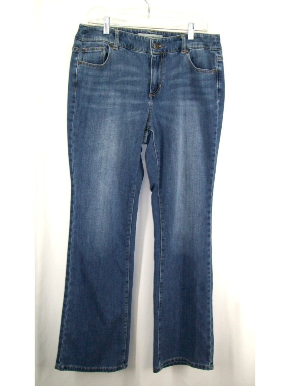 Chico's Platinum Denim Jeans sz 1.5 US 10 Ultimate Fit Bootcut Midrise 32 x30.5